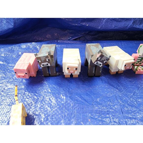 Jazwares Minecraft Figures Lot Of 15 Animals Bear, Sheep, Wolves, Pigs - Picture 3 of 10
